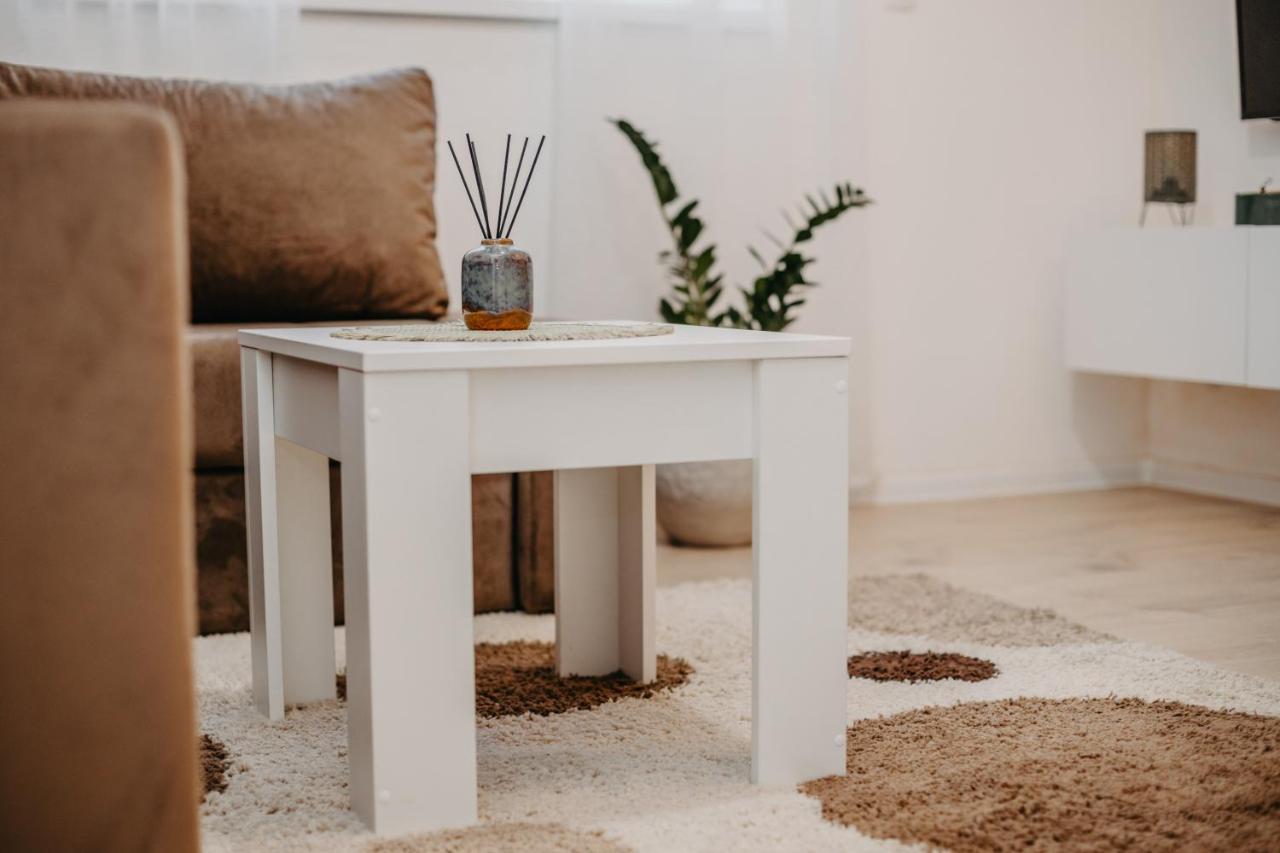 Stan Na Dan Flora Nevesinje Apartment Екстериор снимка