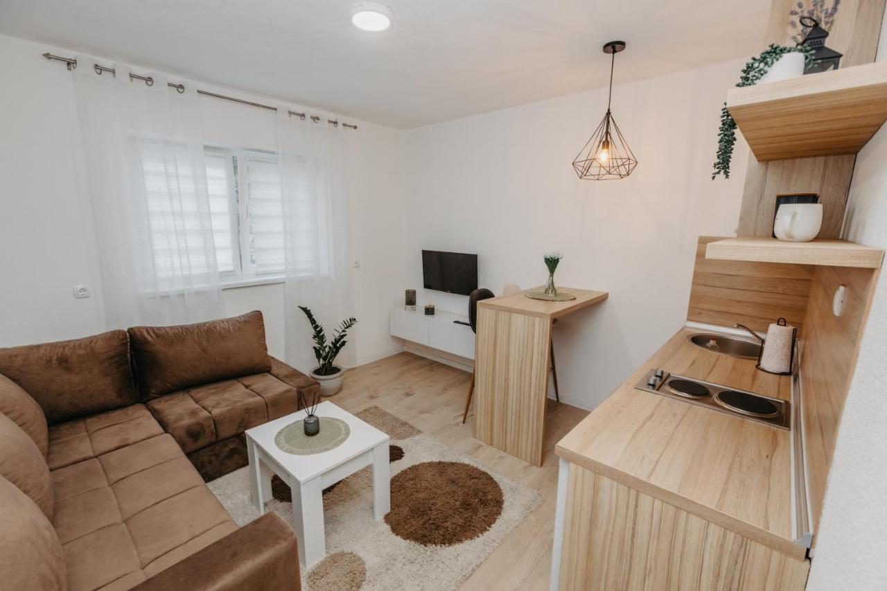Stan Na Dan Flora Nevesinje Apartment Екстериор снимка